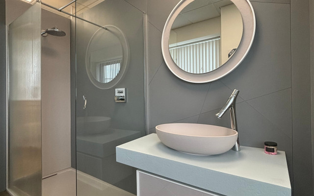 008 - Knaresborough Plumbing Supplies - Acquabella